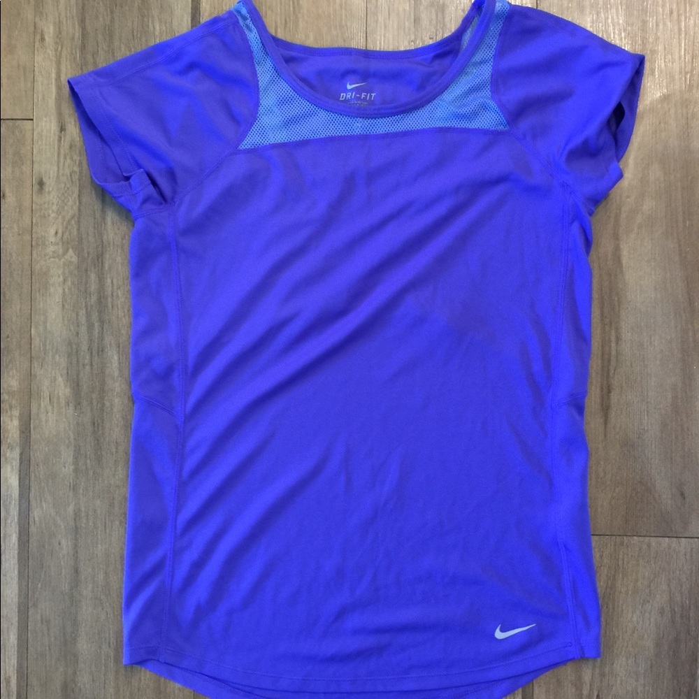 NIKE WOMENS RUNNING TOP